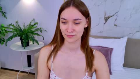 Elizabeth online show from September 29, 4:17 pm