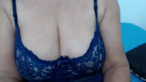 ElizabethMiler online show from May 14, 11:58 pm