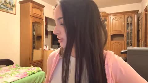 Mia online show from November 13, 3:37 pm