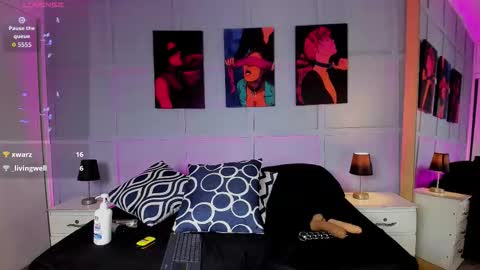  Elizabeth online show from January 10, 7:36 am