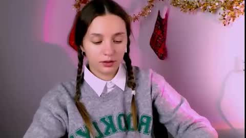 elizsun online show from December 4, 1:11 pm