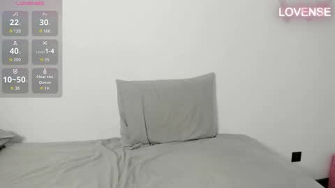 Eliz                               online show from September 25, 6:04 pm