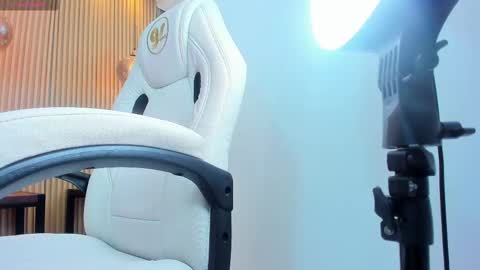 ella harper online show from February 21, 9:13 am