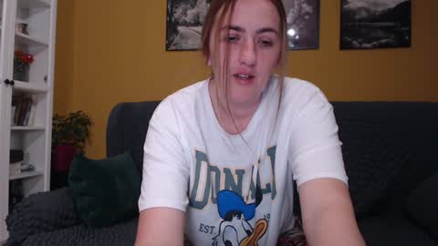 Ella  Max online show from January 15, 7:05 am