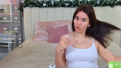 Snapshot of ellaander chatting on January 25, 10:19 am Ella online show from January 25, 10:19 am