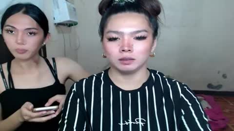 ELLAH online show from November 25, 2:21 am