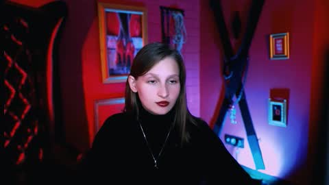 Ella online show from September 30, 4:39 pm