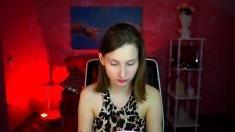 Ella online show from April 2, 1:40 pm