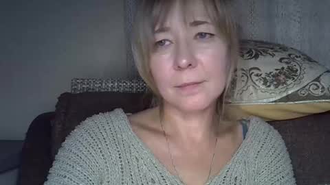 ellajohnsonx online show from October 11, 4:10 pm