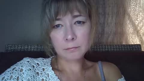 ellajohnsonx online show from September 18, 12:31 pm