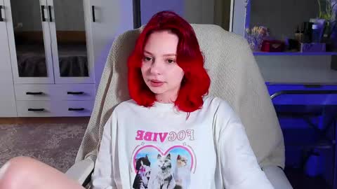 ellales online show from May 20, 9:49 am