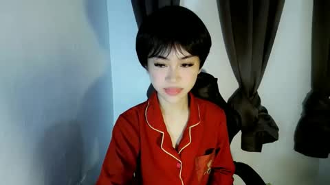 ella online show from April 14, 9:18 pm