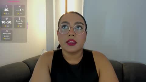 Ella online show from November 7, 12:07 pm