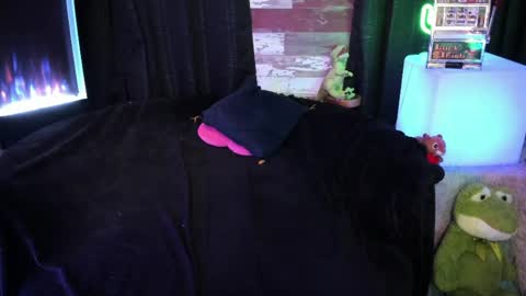 ELLE online show from April 19, 7:27 pm