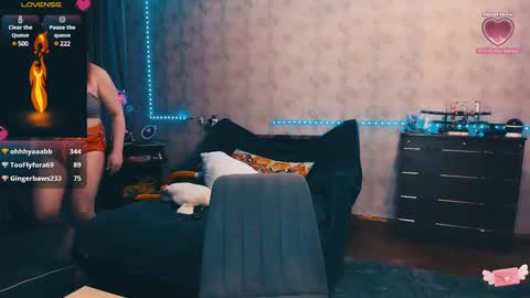 Elli   NEXT STREAM      online show from February 3, 5:56 pm