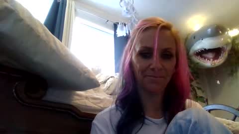 ElleNV online show from December 5, 7:33 pm