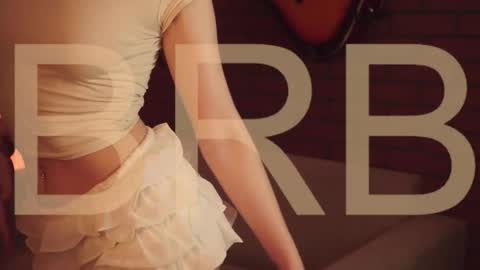 elliecutes online show from October 25, 8:46 am