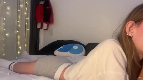 ellie online show from May 23, 4:41 am