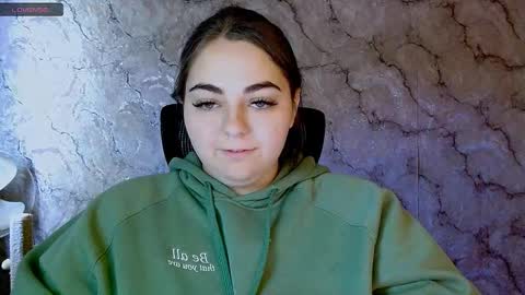 Ellie online show from September 26, 6:54 am