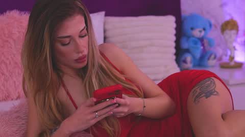 EllinaNuria online show from April 9, 4:16 am