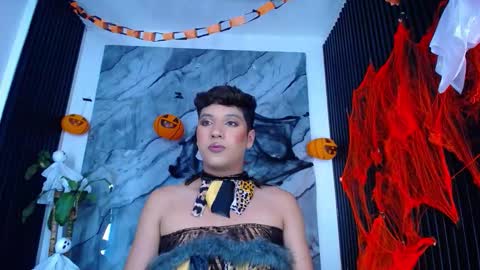 Ellis  online show from October 18, 12:59 am