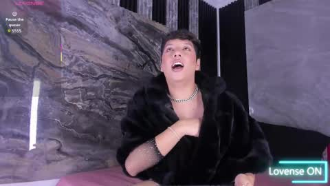 Ellis  online show from September 26, 3:25 am