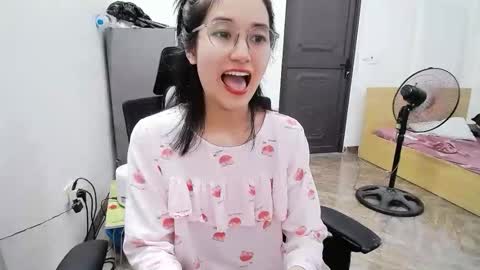 ellsa9x online show from September 29, 4:33 am