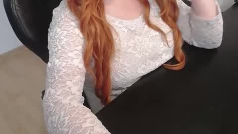 Elly online show from February 13, 2:09 pm