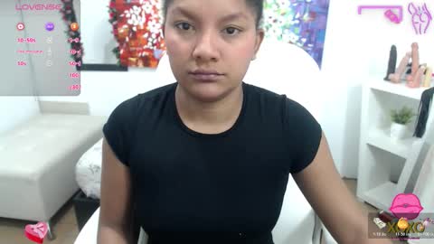 Elly online show from October 18, 11:47 am