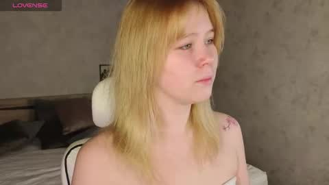 ellya_castro online show from October 21, 12:27 am