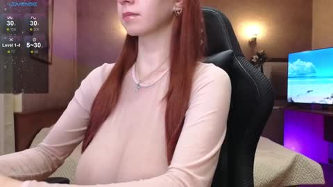 Elly Wilsons  online show from September 21, 7:29 pm