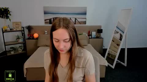 Snapshot of elma_lily chatting on September 16, 6:05 am elma_lily online show from September 16, 6:05 am