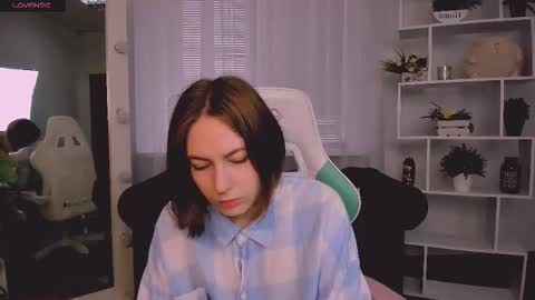 elma_lily online show from November 5, 7:32 am