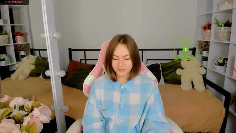 elma_lily online show from December 15, 6:53 am