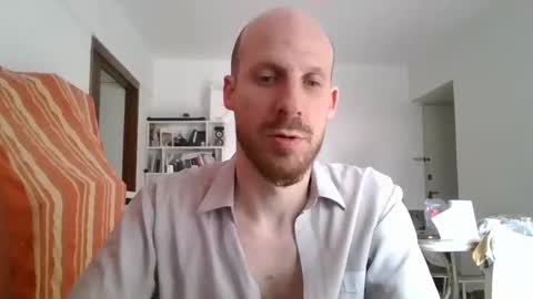 Snapshot of elmatirestrepo chatting on December 21, 8:43 pm Mati Restrepo online show from December 21, 8:43 pm