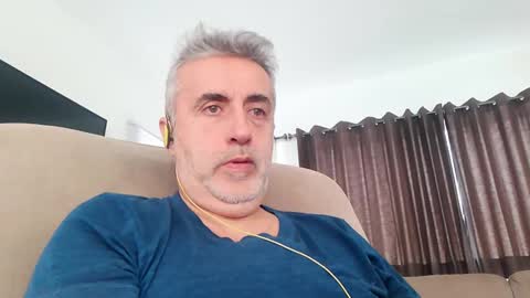 fer online show from February 15, 2:44 pm