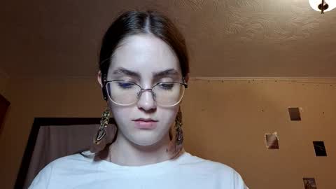 Kate online show from March 29, 2:51 pm