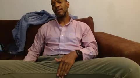 My name is Elmore. Please say hello I like to chat with you. If you have requests or dirty talk please use tip online show from March 11, 2:53 am