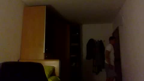 Snapshot of elnamelezz chatting on September 18, 8:13 pm Namelezz elnamelez online show from September 18, 8:13 pm