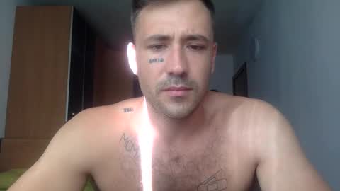 Snapshot of elnamelezz chatting on September 20, 8:39 am Namelezz elnamelez online show from September 20, 8:39 am