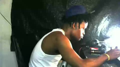 EL NIIGGGAA  21                                                                  EL NIGGA  21 online show from December 15, 10:04 pm