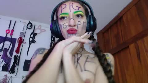 Chelsea  Please help me to reach 100 thumbs up online show from February 15, 11:03 pm