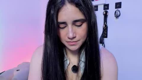 elowen_halley1 online show from February 13, 8:12 pm