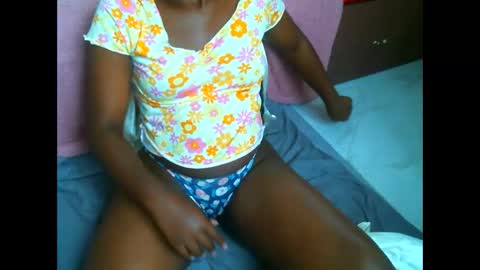 Elphaba online show from March 19, 9:26 am