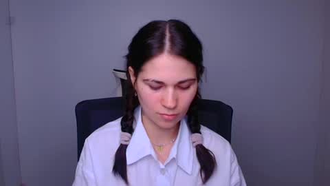 Elsa online show from February 9, 8:13 pm