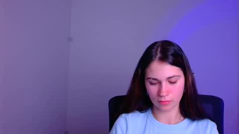 Elsa online show from January 19, 10:49 pm