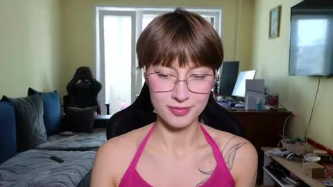 elsaangel online show from March 19, 4:51 am