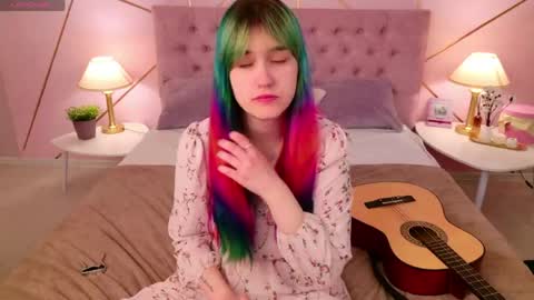 Elsie online show from May 16, 10:36 am