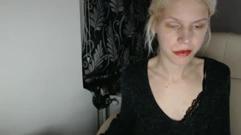 elssa_rush online show from March 1, 5:05 pm
