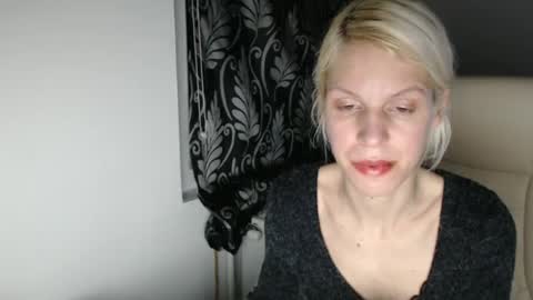 elssa_rush online show from March 1, 8:53 pm